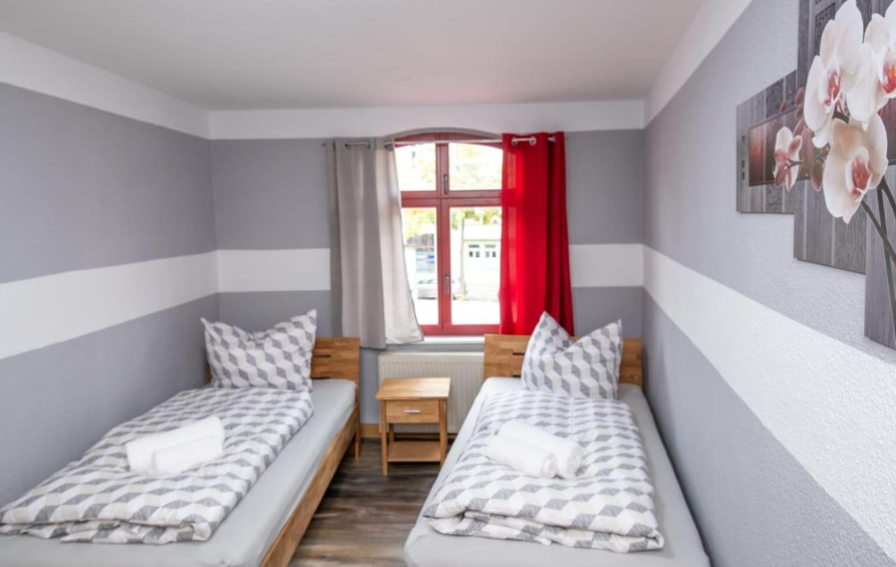 Lindenring Pension Наумбург Екстер'єр фото